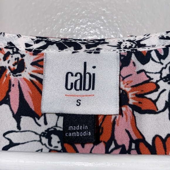 CAbi Seraphina Floral Ruffle Sleeveless Front Tie Top - Picture 3 of 8